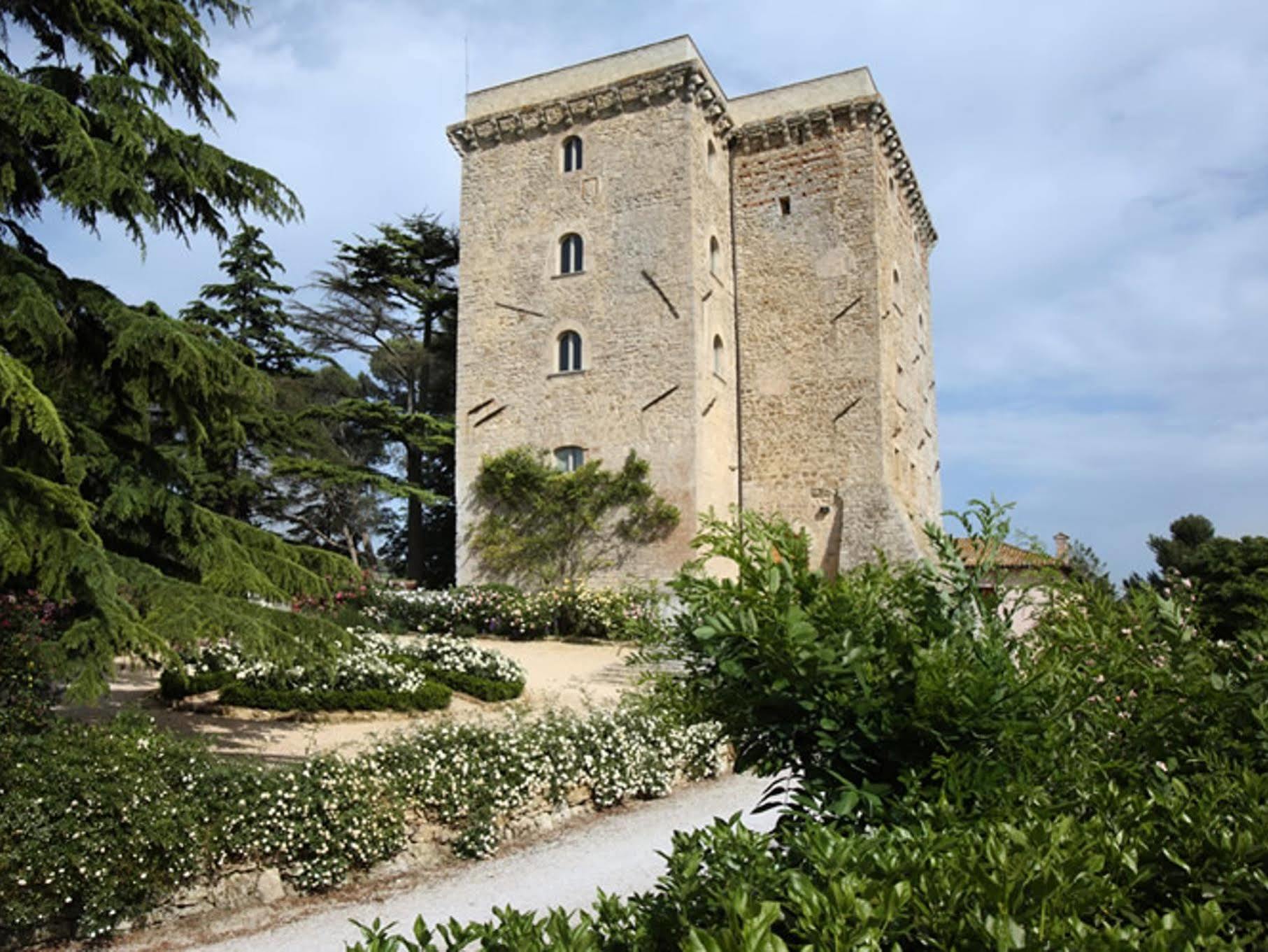 トーディ Torre Almonteアパートホテル エクステリア 写真