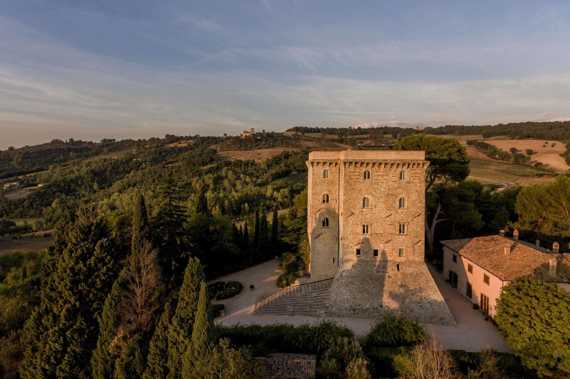 トーディ Torre Almonteアパートホテル エクステリア 写真